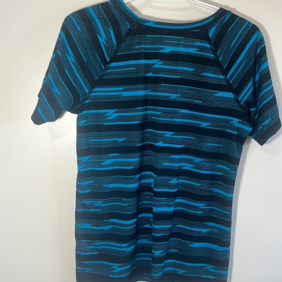 BEVERLY HILLS POLO CLUB V NECK WOMEN TOP IN SIZE LARGE - Picture 5 of 5